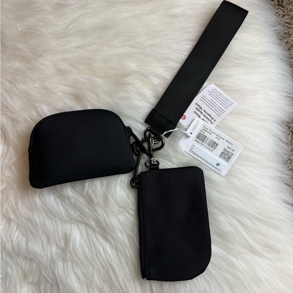 NWT Lululemon Dual Pouch Wristlet Miami New - Picture 3 of 4